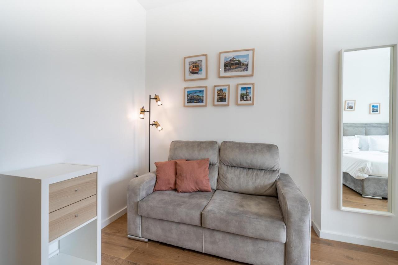 Window To By Amber Star Rent Apartment