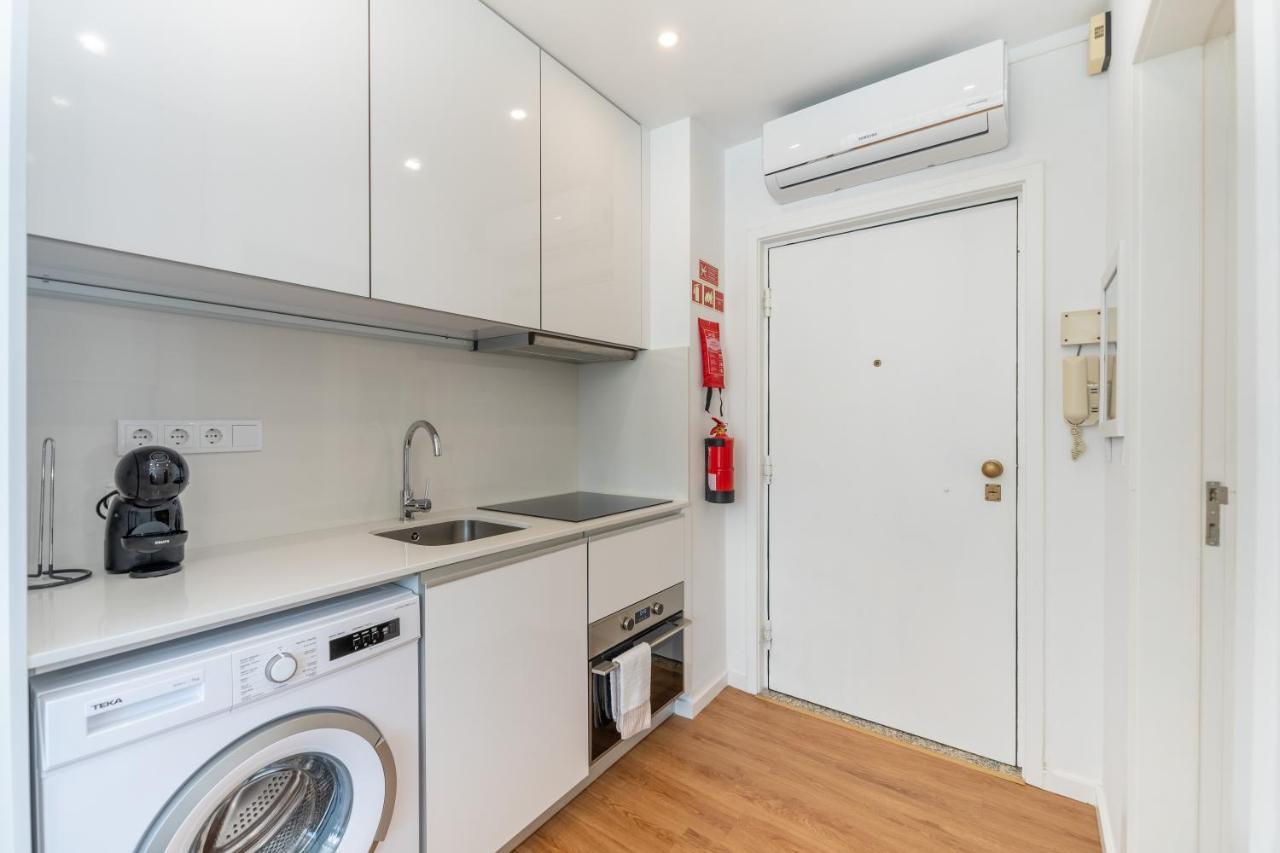 Window To By Amber Star Rent Apartment