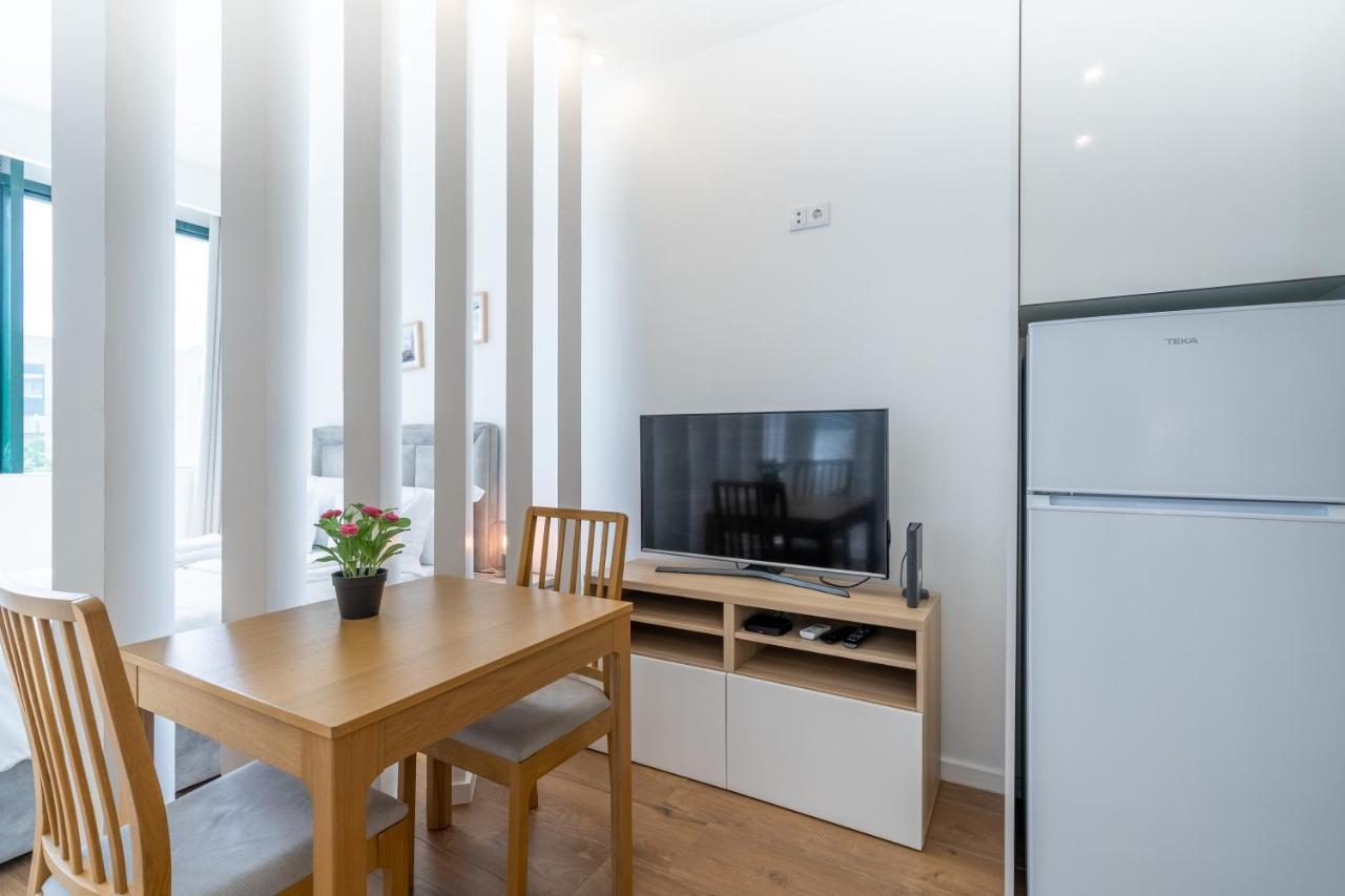 Window To By Amber Star Rent Apartment